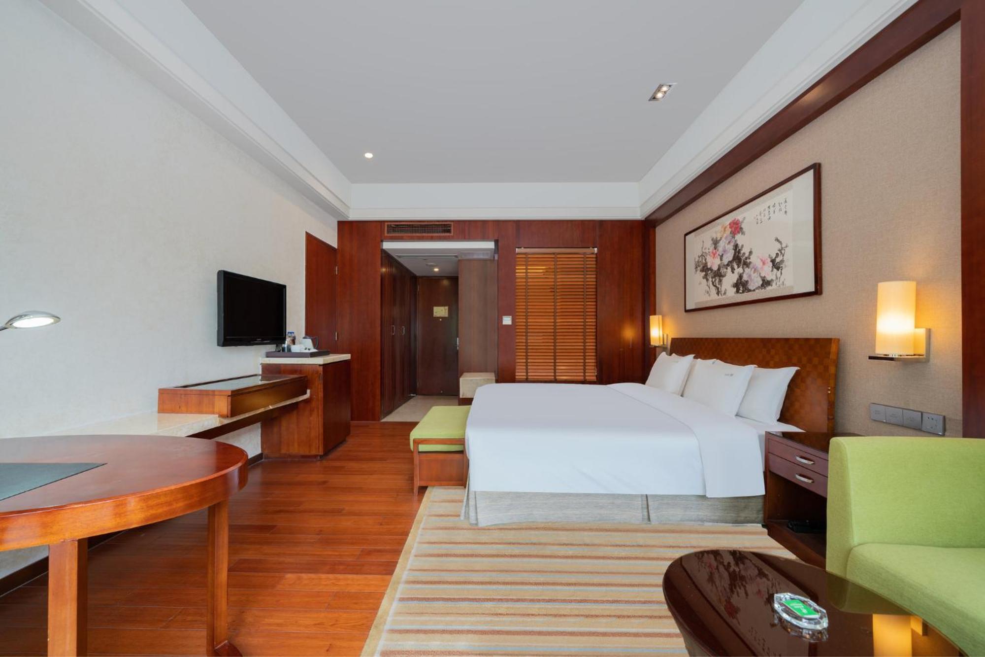 Holiday Inn Resort Chaohu Hot Spring By Ihg Hefei Exterior photo