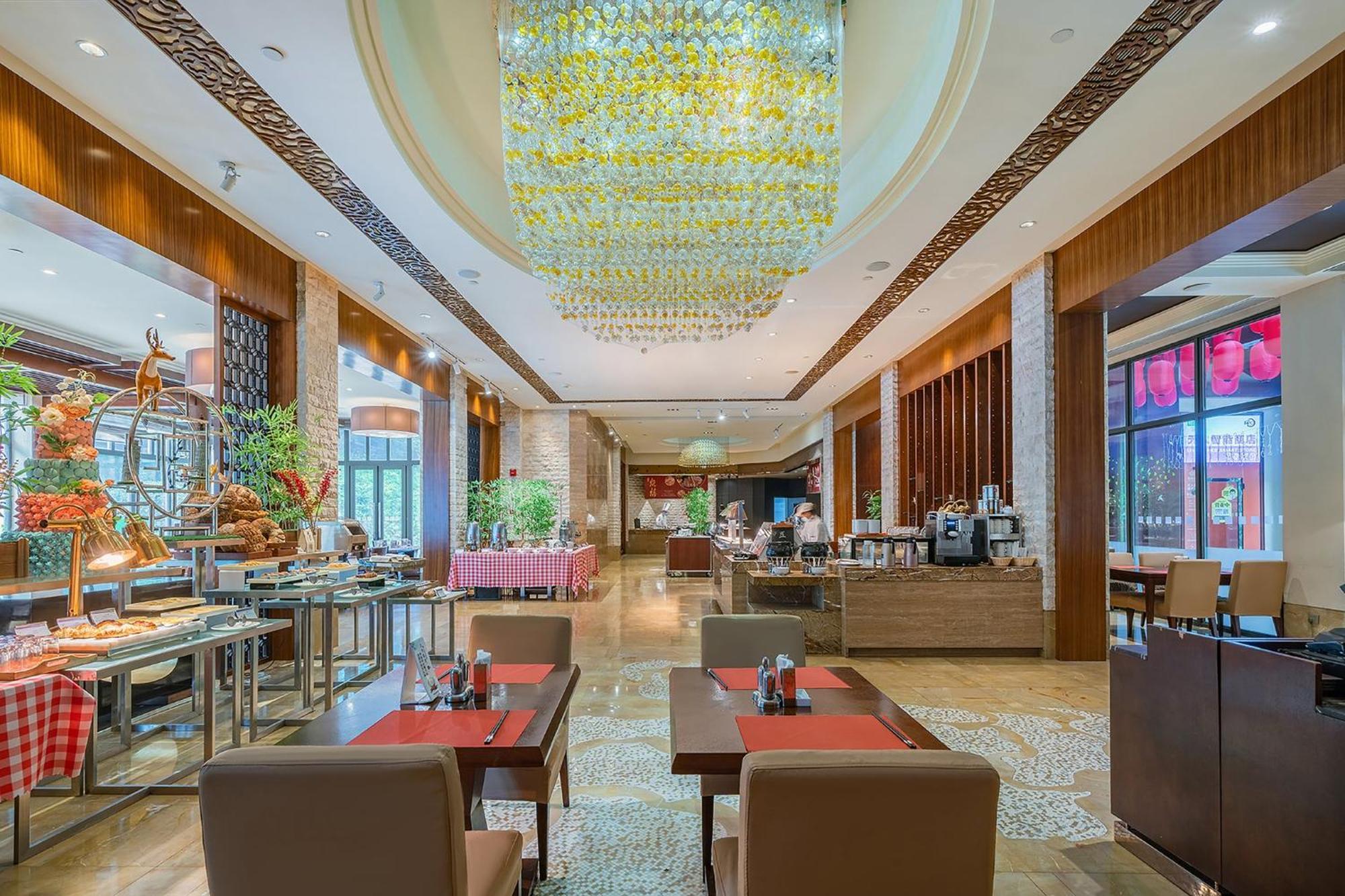 Holiday Inn Resort Chaohu Hot Spring By Ihg Hefei Exterior photo